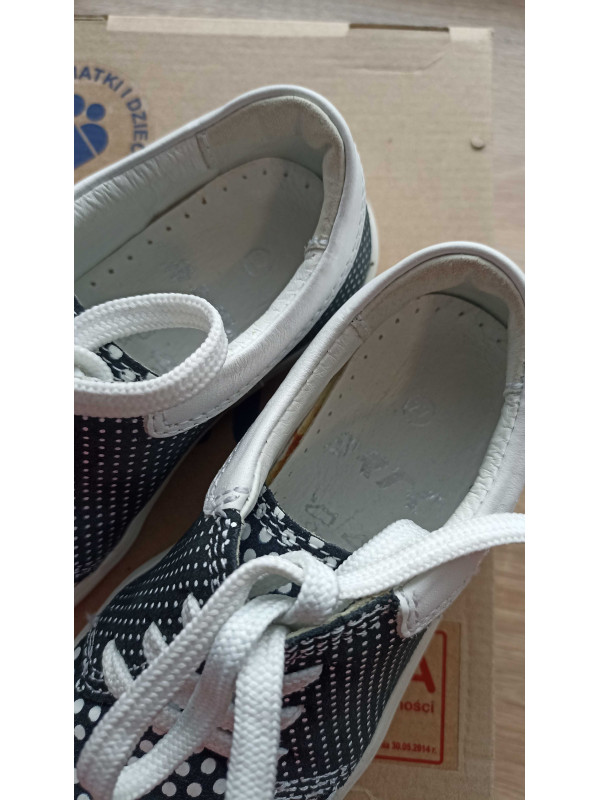 Wygodne Dziewczęce Buty w Modne Kropeczki BARTEK T-15365/25K II Gatunek