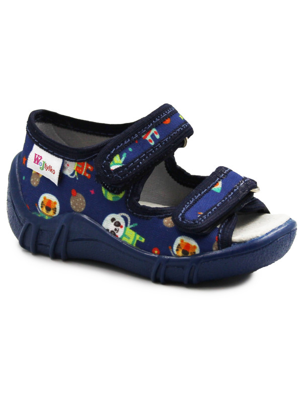 Kapcie dziecięce do przedszkola Wojtyłko Dawid granatowe