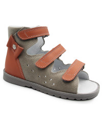 Dziewczęce kapcie z obcasem thomasa do przedszkola Bartek 81803-022