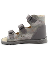 Sandałki z wysokim zapiętkiem dla dziewczynki do szkoły Bartek 86803-021