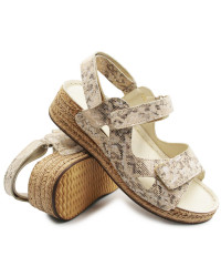 Sandały Damskie Skórzane Lekki Obcas Helios 138 Ecru