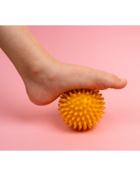 Piłka Rehabilitacyjna Z Kolcami Do Ćwiczeń Masażu 10 cm ArMedical Szary