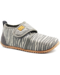 Kapcie dla chłopca do szkoły i przedszkola Emel e 100