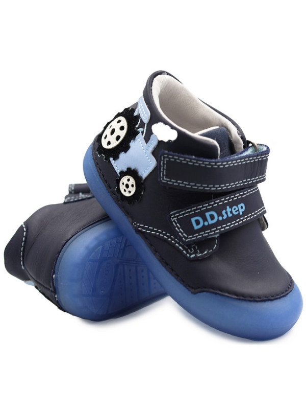 Buty Na Wiosnę Dla Chłopca Świecące w Ciemności Traktor DD STEP S066-42263