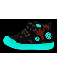 Buty Na Wiosnę Dla Chłopca Świecące w Ciemności Traktor DD STEP S066-42263