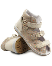 Kapcie Do Przedszkola Dla Dziewczynki Profilaktyczne Bartek 85500-64