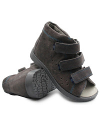 Kapcie ortopedyczne dla chłopca z Obcasem Thomasa Dawid 008