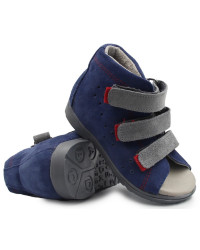 Kapcie profilaktyczne z wysokim usztywnionym zapiętkiem Dawid 002