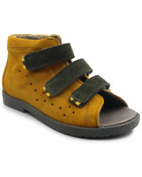 Sandały ortopedyczne z wysokim zapiętkiem do szkoły Dawid 014