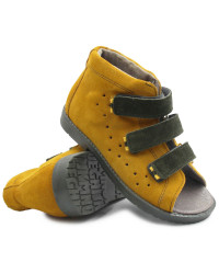 Sandały ortopedyczne z wysokim zapiętkiem do szkoły Dawid 014