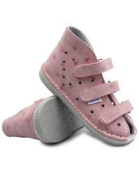 Pierwsze kapcie do przedszkola dla dziewczynek z wysokim zapiętkiem Adamki w serduszka