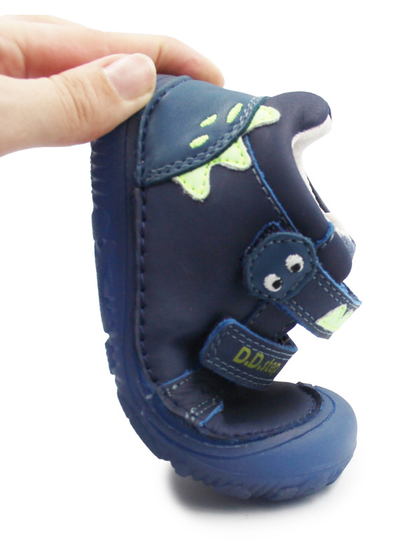 Buty Na Wiosnę Dla Chłopczyków Barefoot Świecąca Podeszwa w Ciemności DD STEP S073-52875V Royal Blue