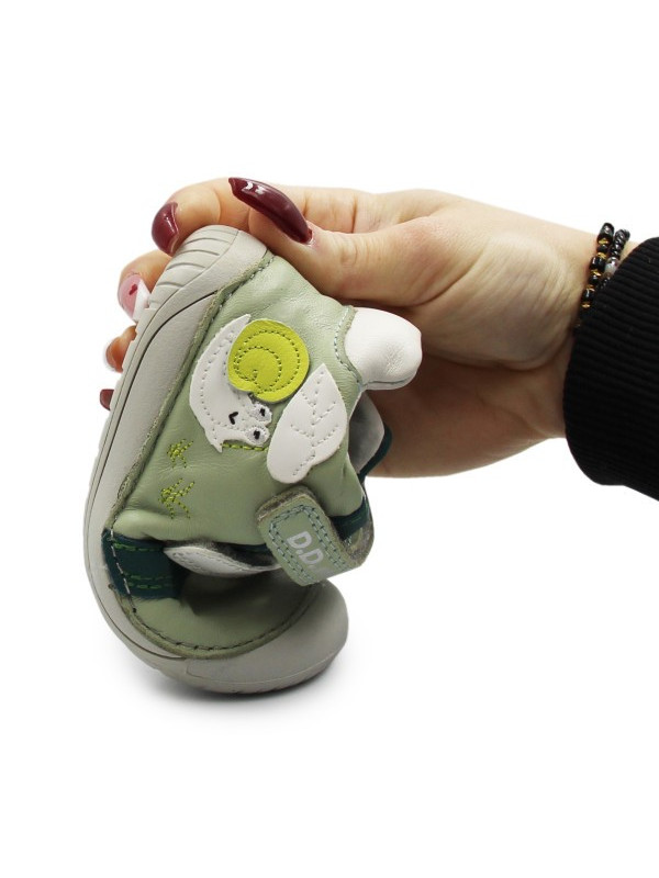 Wiosenne Buty Dziecięce Na Rzep Barefoot DD STEP S070-61995B Mocha