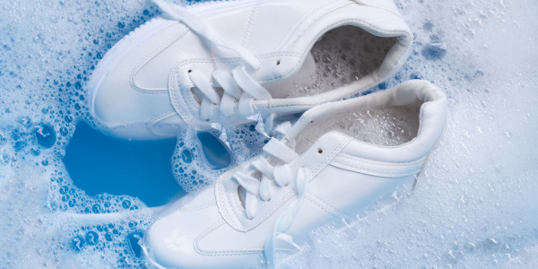 Jak prać buty w pralce? Wszystko, co warto wiedzieć!