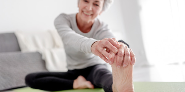 Choroby stóp u seniorów – jak dbać o zdrowie stóp w starszym wieku?