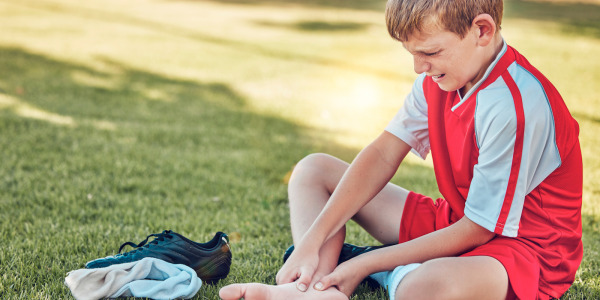 Jak rozpoznać źle dobrane buty dziecięce i jakie mogą być tego konsekwencje?